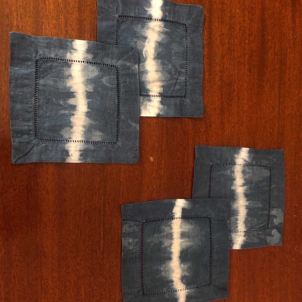 Hand-dyed shibori napkins “middle” indigo